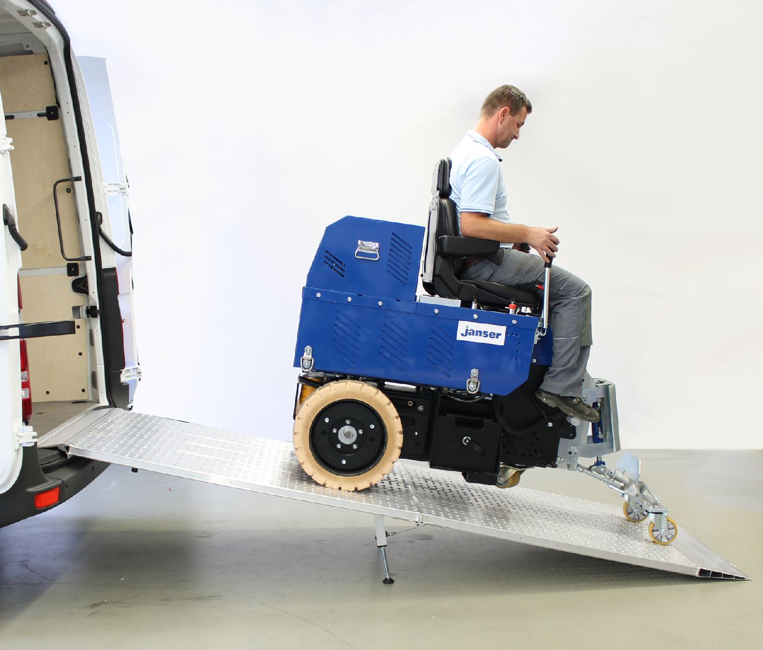 Verladerampe L-3 m, B-1m -1000kg Tragkr. Ride-On ADB faltbar mit Stützfuss Verladerampe L-3 m, B-1m -1000kg Tragkr. Ride-On ADB faltbar mit Stützfuss