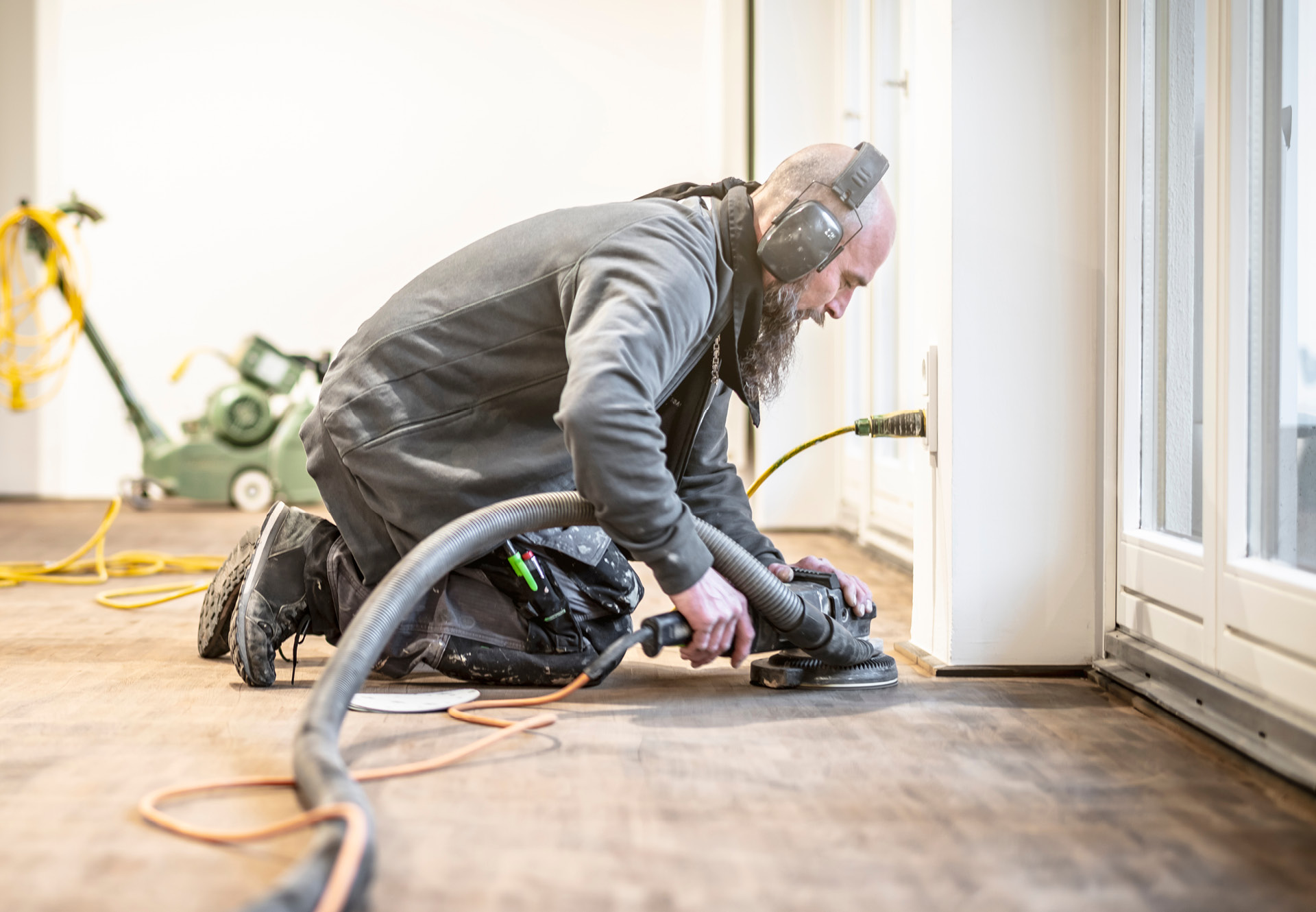 Gesundheitsgefährdung durch Quarz- und Asbeststaub am Arbeitsplatz Gesundheitsgefährdung durch Quarz- und Asbeststaub am Arbeitsplatz